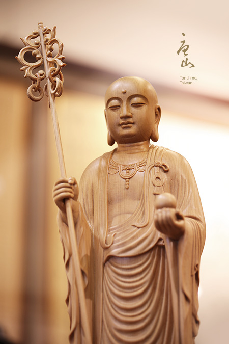 佛像雕刻藝術-立姿檜木地藏王菩薩
