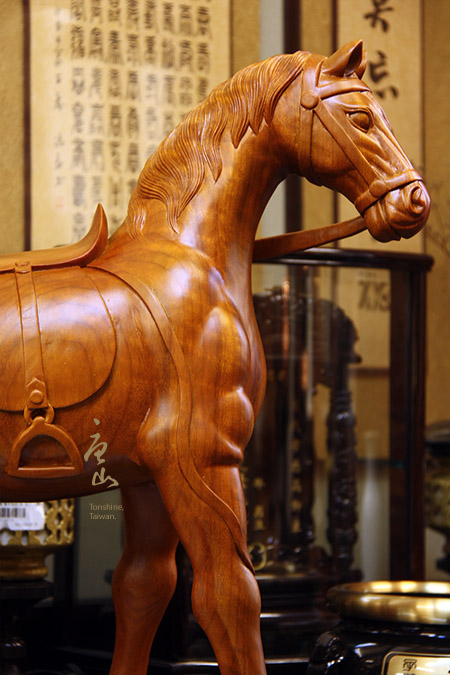 神明神像雕刻-神駒木雕