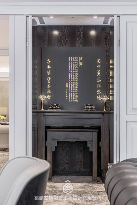 神桌挑選與擺設重點：打造穩定、端正的供奉空間