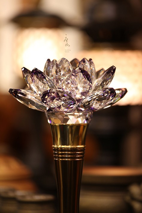 LOTUS紫水晶蓮花燈